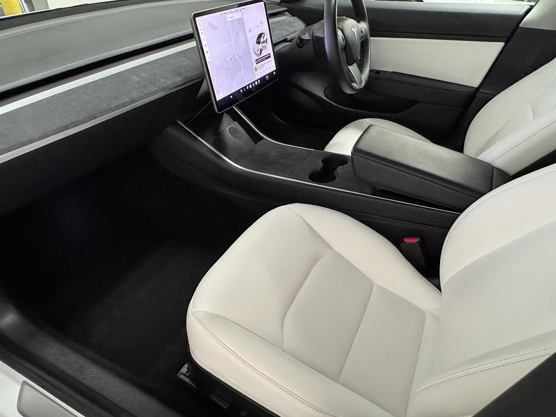 Tesla Model 3 (Dual Motor) Performance Saloon 4dr Electric Auto 4WDE (Performance Upgrade) (449 bhp) - U991