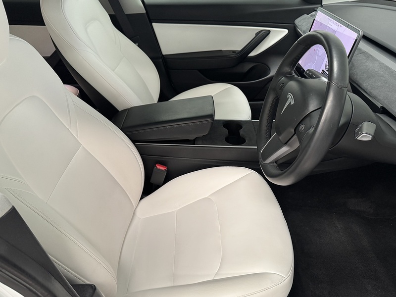 Tesla Model 3 (Dual Motor) Performance Saloon 4dr Electric Auto 4WDE (Performance Upgrade) (449 bhp) - U991
