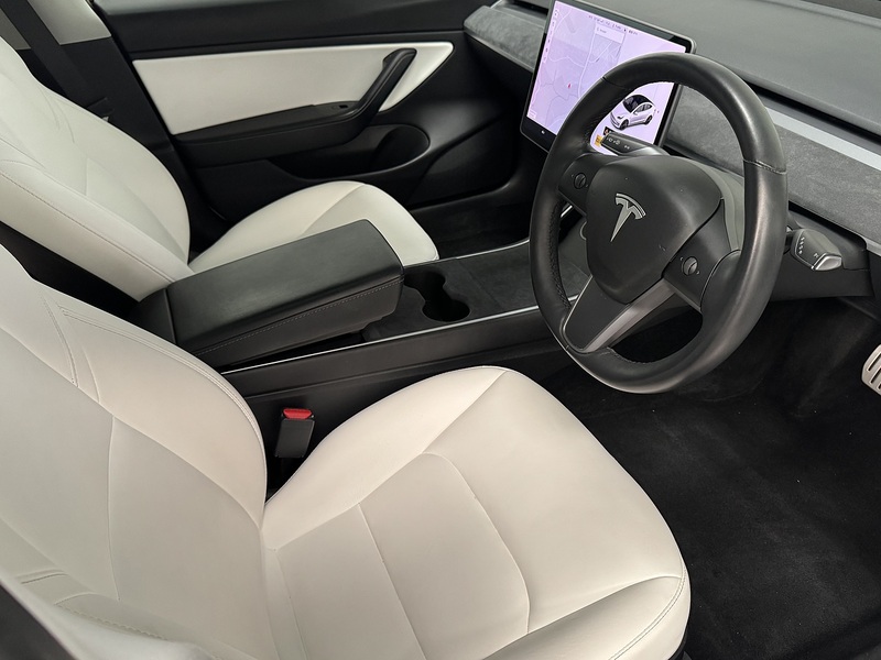 Tesla Model 3 (Dual Motor) Performance Saloon 4dr Electric Auto 4WDE (Performance Upgrade) (449 bhp) - U991