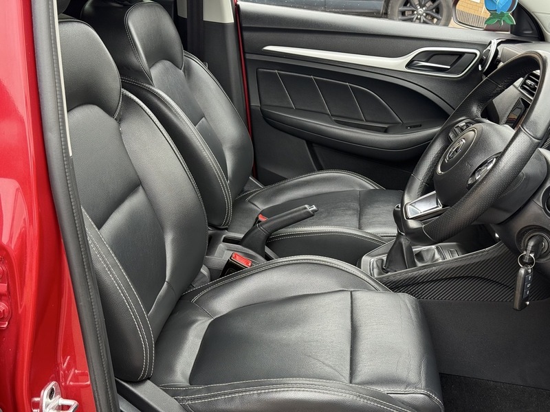 MG 1.5 VTi-TECH Exclusive SUV 5dr Petrol Manual Euro 6 (s/s) (106 ps)