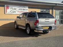 Toyota Hilux D-4D Icon 