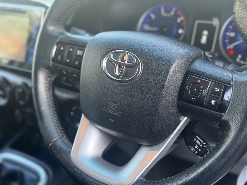 Toyota 2.4 D-4D Icon Pickup Double Cab 4dr Diesel Manual 4WD Euro 6 (TSS, 3.5t) (150 ps)