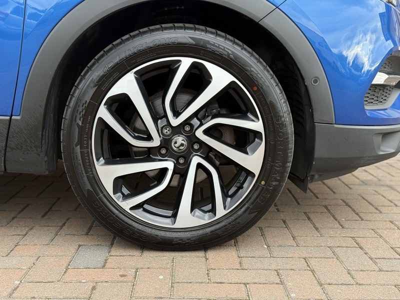 Vauxhall 1.2 Turbo Elite Nav SUV 5dr Petrol Manual Euro 6 (s/s) (130 ps)