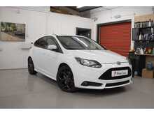 Ford Focus T EcoBoost ST-2 