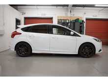 Ford Focus T EcoBoost ST-2 