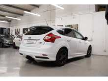 Ford Focus T EcoBoost ST-2 
