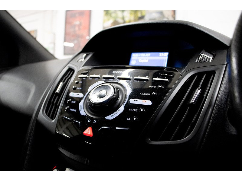 Ford 2.0T EcoBoost ST-2 Hatchback 5dr Petrol Manual Euro 5 (s/s) (250 ps)