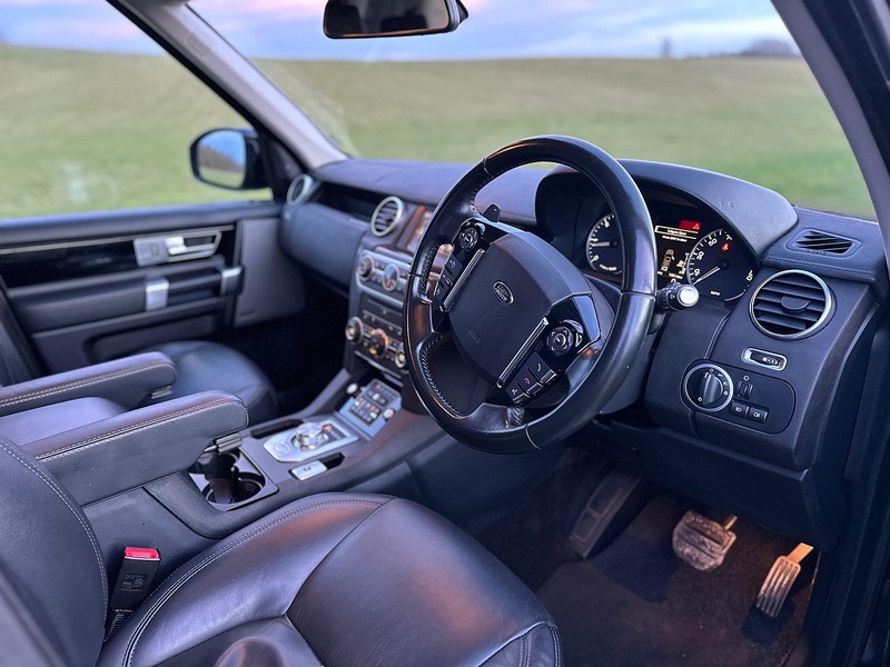 Land Rover 3.0 SD V6 HSE SUV 5dr Diesel Auto 4WD Euro 6 (s/s) (256 bhp)