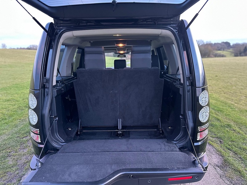 Land Rover 3.0 SD V6 HSE SUV 5dr Diesel Auto 4WD Euro 6 (s/s) (256 bhp)