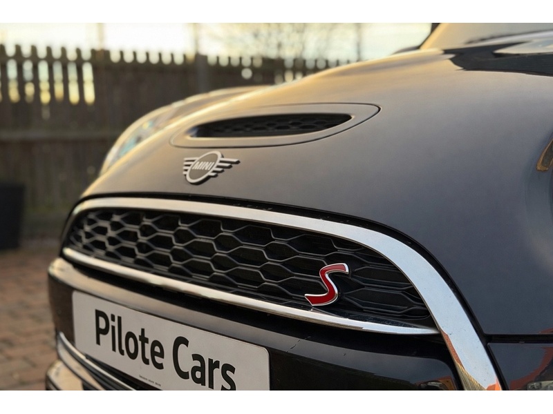 MINI 2.0 Cooper S Classic Hatchback 3dr Petrol Manual Euro 6 (s/s) (192 ps)