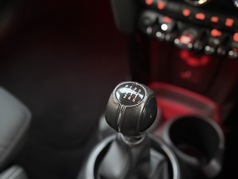 MINI 2.0 Cooper S Classic Hatchback 3dr Petrol Manual Euro 6 (s/s) (192 ps)