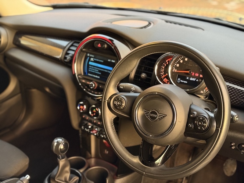MINI 2.0 Cooper S Classic Hatchback 3dr Petrol Manual Euro 6 (s/s) (192 ps)