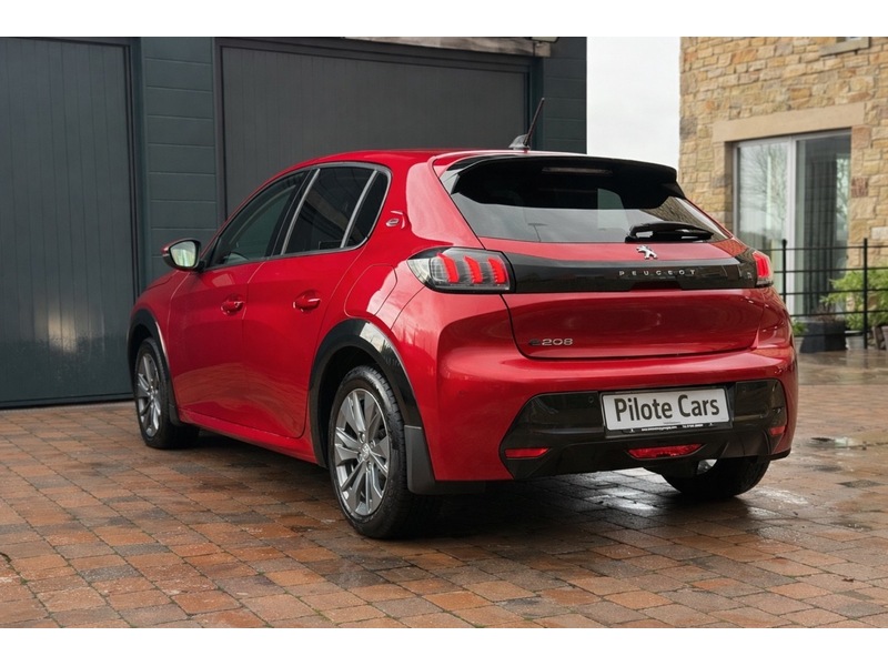 Peugeot 50kWh Allure Hatchback 5dr Electric Auto (136 ps)