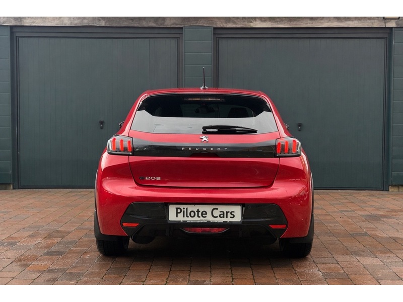 Peugeot 50kWh Allure Hatchback 5dr Electric Auto (136 ps)