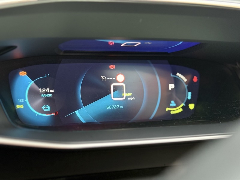 Peugeot 50kWh Allure Hatchback 5dr Electric Auto (136 ps)