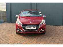 Peugeot 208 PureTech Allure 