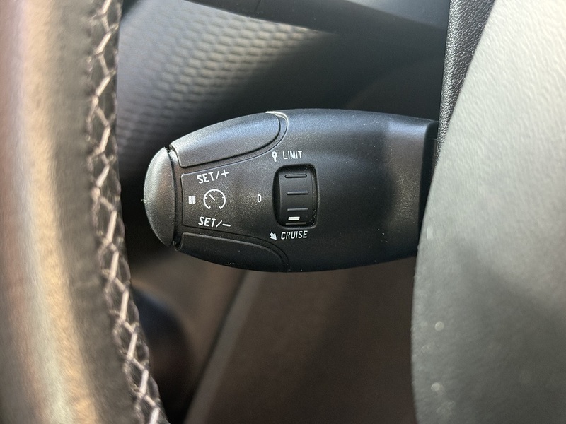 Peugeot 1.2 PureTech Allure Hatchback 5dr Petrol EAT Euro 6 (s/s) (110 ps)