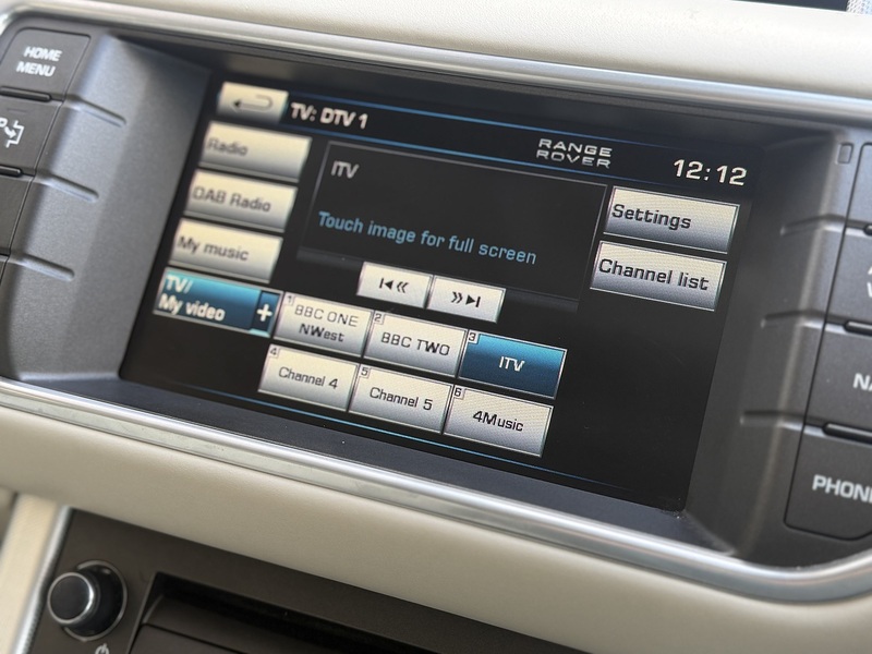 Land Rover 2.2 SD4 Dynamic SUV 5dr Diesel Auto 4WD Euro 5 (s/s) (190 ps)