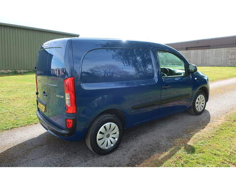 Mercedes-Benz Citan 1.5 109 CDI Pure Panel Van 5dr Diesel Manual L2 Euro 6 (95 ps) - U215