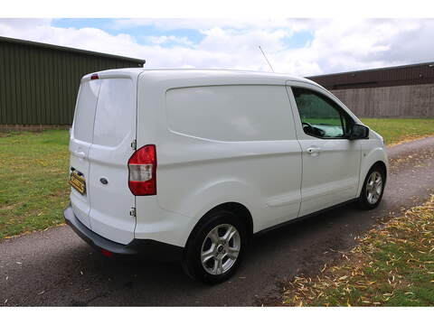 Ford Transit Courier 1.5 TDCi Limited Panel Van 5dr Diesel Manual L1 Euro 6 (100 ps) - U243