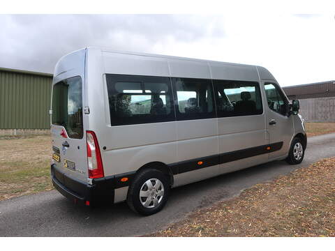 Renault Master 2.3 dCi 35 L3 H2 Business+ Wheelchair Accessible Minibus 5dr Diesel Manual FWD Euro 6 (130 ps) - U312