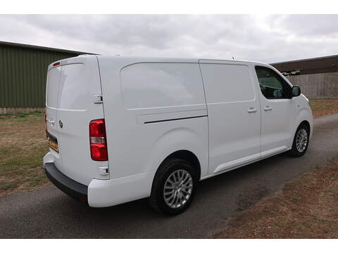 Vauxhall Vivaro 1.5 Turbo D 2900 Pro Panel Van 6dr Diesel Manual L2 H1 Euro 6 (s/s) (100 ps) - U318