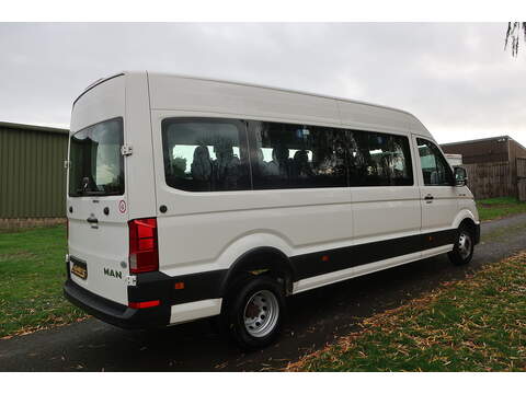 MAN TGE 2.0 BiTurbo 5180d Auto Standard Medium Roof Minibus Euro 6 (s/s) (DRW) (177 ps) - U360
