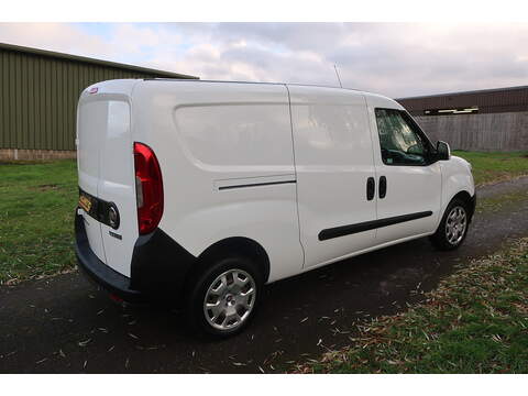 Fiat Doblo 1.4 16v SX Panel Van 4dr Petrol Manual L2 H1 (169 g/km, 95 bhp) - U370