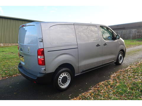 Peugeot Expert 2.0 BlueHDi 1400 Professional Standard Panel Van 6dr Diesel Manual MWB Euro 6 (s/s) (120 ps) - U376