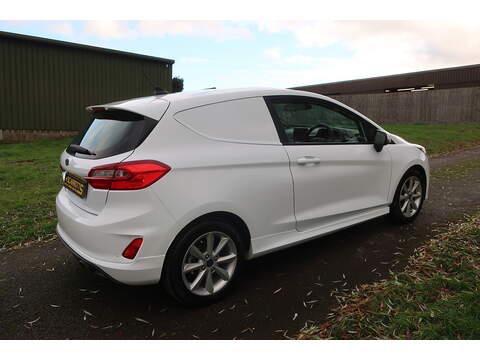 Ford Fiesta Van 1.5 TDCi Sport Car Derived Van 3dr Diesel Manual Euro 6 (s/s) (85 ps) - U378