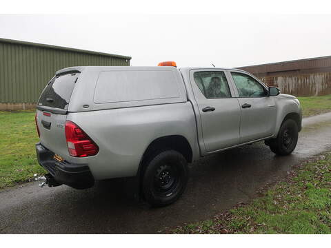 Toyota Hilux 2.4 D-4D Active Pickup Double Cab 4dr Diesel Manual 4WD Euro 6 (s/s) (150 ps) - U394