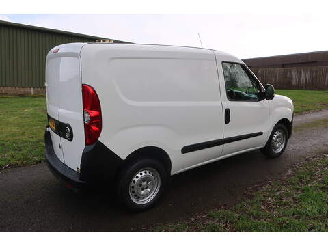 Vauxhall Combo 1.3 CDTI 2000 16v Panel Van L1 H1 Euro 6 (90 bhp) - U409