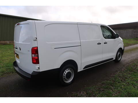 Vauxhall Vivaro 1.5 Turbo D 2900 Dynamic Panel Van 6dr Diesel Manual L2 H1 Euro 6 (s/s) (100 ps) - U426