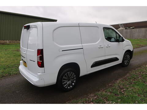 Peugeot Partner 1.5 BlueHDi 950 Asphalt Long Panel Van 6dr Diesel Manual LWB Euro 6 (s/s) (100 ps) - U428