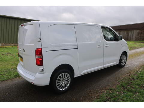 Vauxhall Vivaro 1.5 Turbo D 2900 Prime Panel Van 6dr Diesel Manual L1 H1 Euro 6 (s/s) (100 ps) - U432