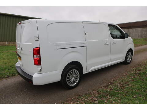 Vauxhall Vivaro 1.5 Turbo D 2900 Pro Panel Van 6dr Diesel Manual L2 H1 Euro 6 (s/s) (100 ps) - U436