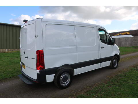 Mercedes-Benz Sprinter 2.0 315 CDI Progressive Panel Van 5dr Diesel G-Tronic FWD L1 H1 Euro 6 (s/s) (150 ps) - U449