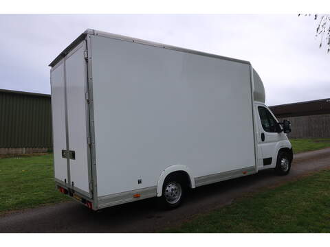 Peugeot Boxer 2.0 BlueHDi 335 Built for Business Low Loader Diesel Manual L3 Euro 6 (160 ps) - U460