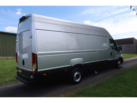 Iveco Daily 2.3D HPI 16V 35S 3520L XLWB H/R Hi-Matic Auto Panel Van 5dr Diesel Manual Euro 6 (s/s) (160 ps) - U477