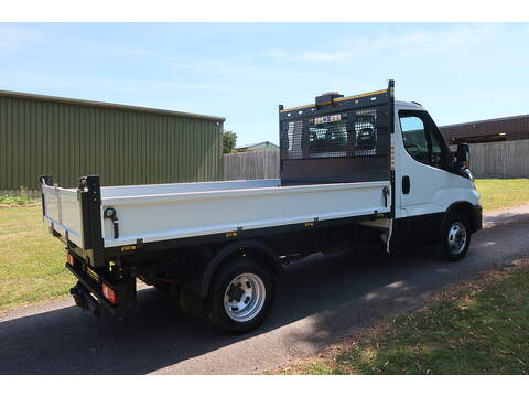 Iveco Daily 2.3D HPI 14V 35C 3000 L2 Tipper Diesel Manual Euro 6 (s/s) (DRW) (136 ps) - U506