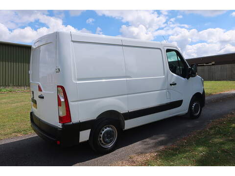 Renault Trucks Master 2.3 DCI 3T5 Red Edition L1 H1 Panel Van Euro 6 (150 ps) - U510