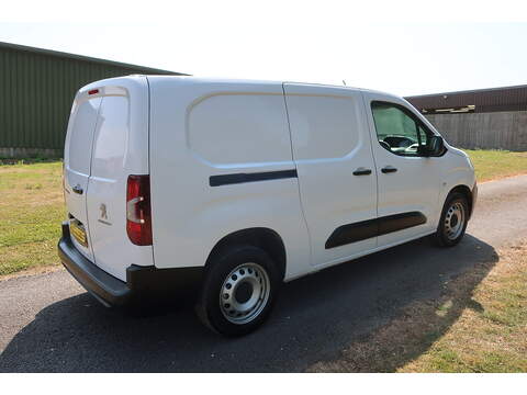 Peugeot Partner 1.5 BlueHDi 850 Professional Premium + Long Crew Van 6dr Diesel Manual LWB Euro 6 (s/s) (100 bhp) - U513