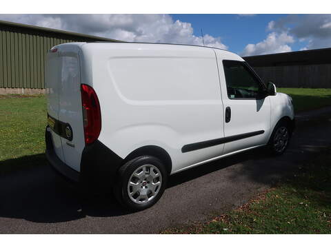 Fiat Doblo 1.4 16v SX Panel Van 4dr Petrol Manual L1 H1 (169 g/km, 95 bhp) - U524