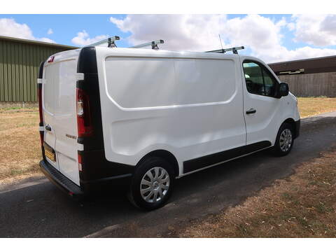 Renault Trafic 1.6 dCi ENERGY 27 Business Panel Van 5dr Diesel Manual SWB Standard Roof L1 H1 Euro 6 (s/s) (125 ps) - U546