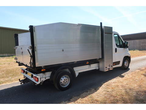Peugeot Boxer 2.0 BlueHDi 335 L3 Arborist Tipper Euro 6 (130 ps) - U560