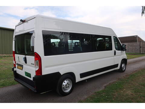 Peugeot Boxer 2.2 BlueHDi 335 Professional L3 H2 Wheelchair Accessible Minibus Euro 6 (s/s) (140 ps) - U585