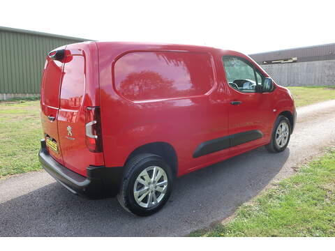 Peugeot Partner 1.5 BlueHDi 1000 Asphalt Standard Panel Van 5dr Diesel EAT8 Auto SWB Euro 6 (s/s) (130 bhp) - U586