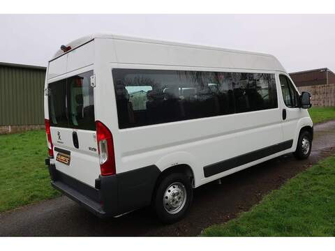 Peugeot Boxer Boxer 2.0 Blue HDI 335 L3 H2 15 Seat Minibus - U65