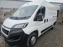 Peugeot Boxer 2.2 BlueHDi 335 Professional Panel Van 5dr Diesel Manual L2 H2 Euro 6 (s/s) (140 ps) 