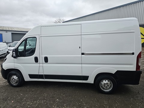2.2 BlueHDi 335 Professional Panel Van 5dr Diesel Manual L2 H2 Euro 6 (s/s) (140 ps)